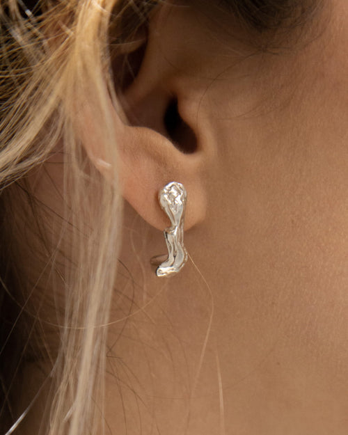 Load image into Gallery viewer, Hamo Earrings
